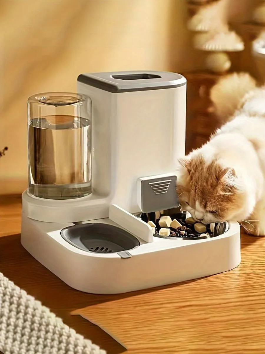 Автоматическая кормушка для кошек и собак с поилкой на 1л  и дозатором корма 2,2л фото, цены, купить